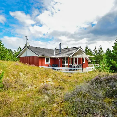 Holiday home 4 Bedroom In Romo *