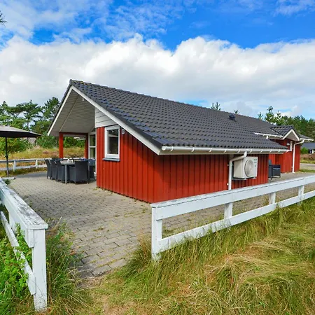4 Bedroom In Romo